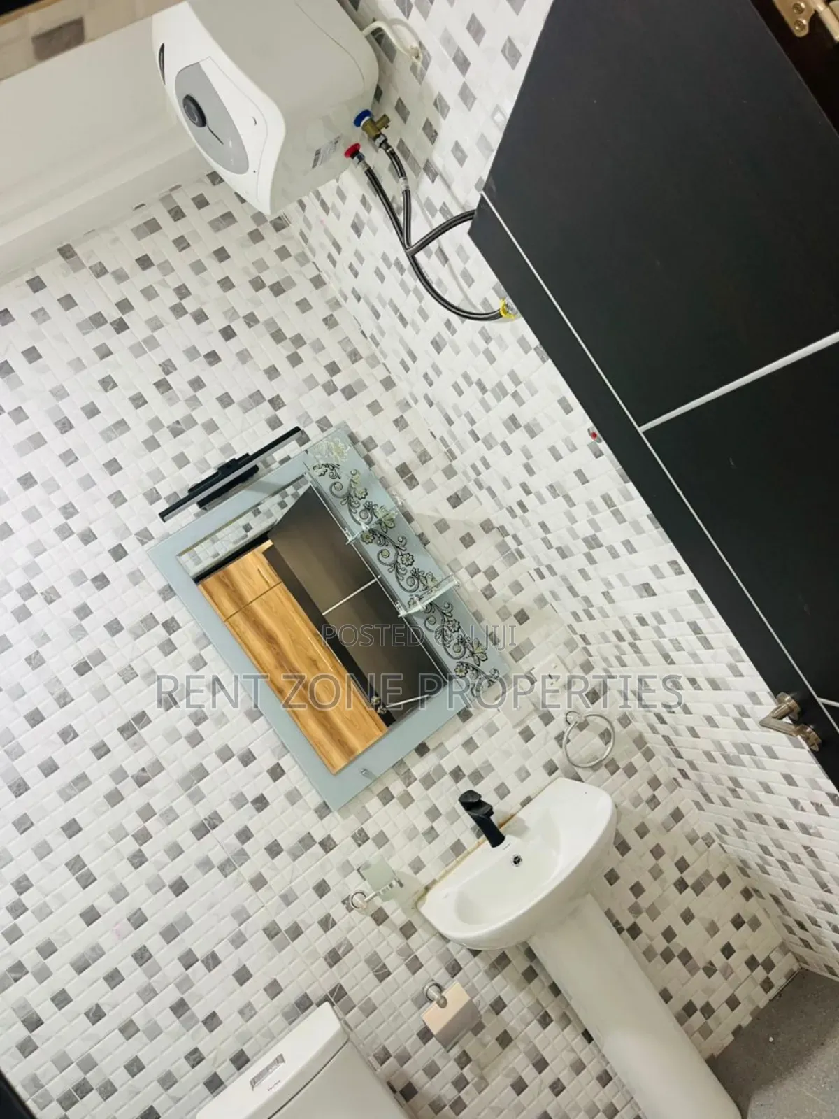 4bdrm Duplex in Amasaman for rent
