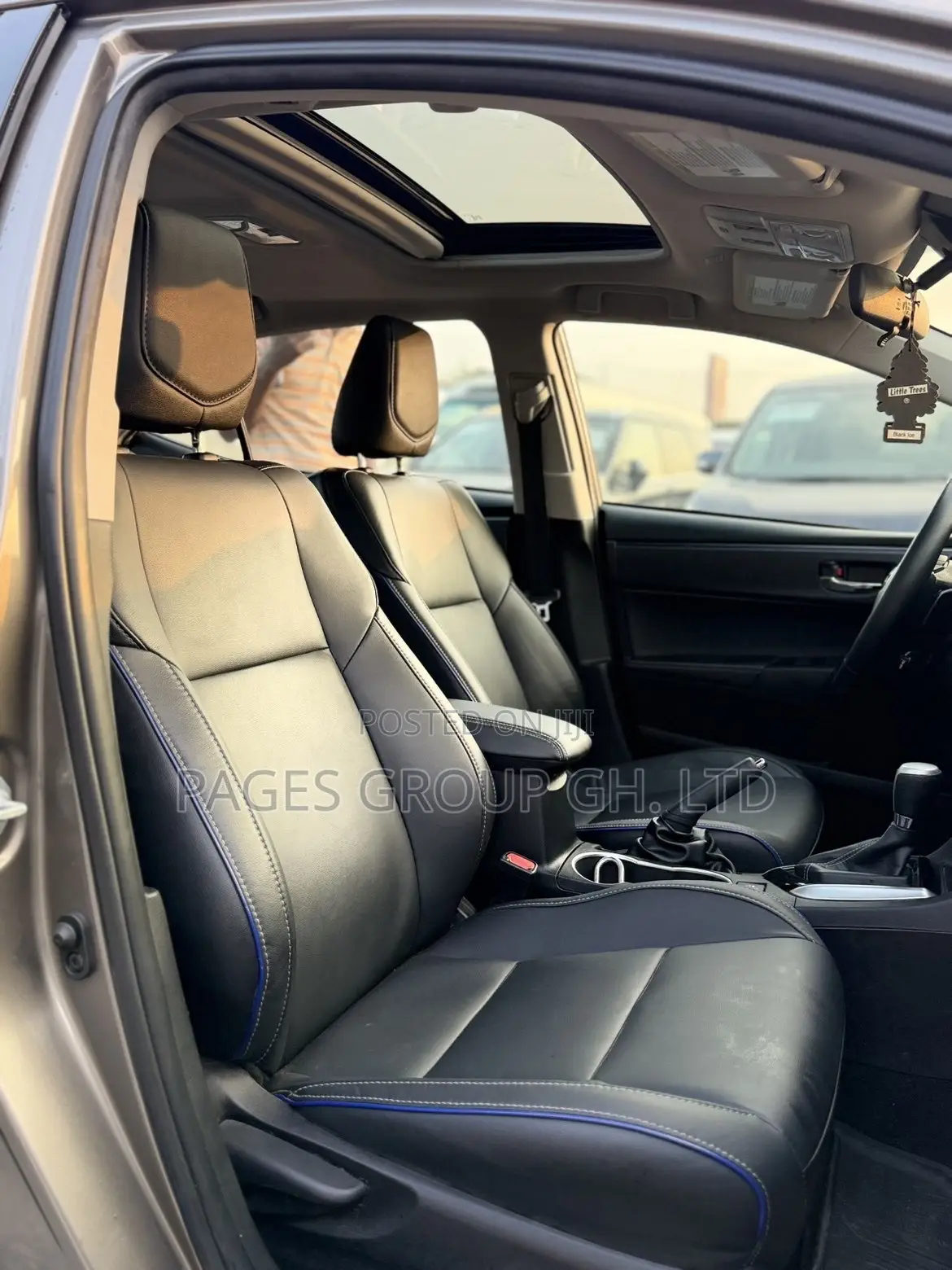 Toyota Corolla XSE (1.8L 4cyl 2A) 2019 Brown