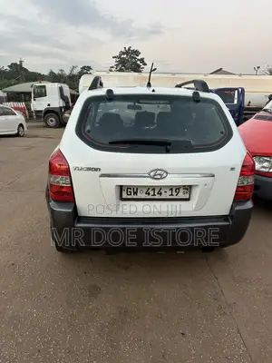 Hyundai Tucson Limited FWD 2009 White
