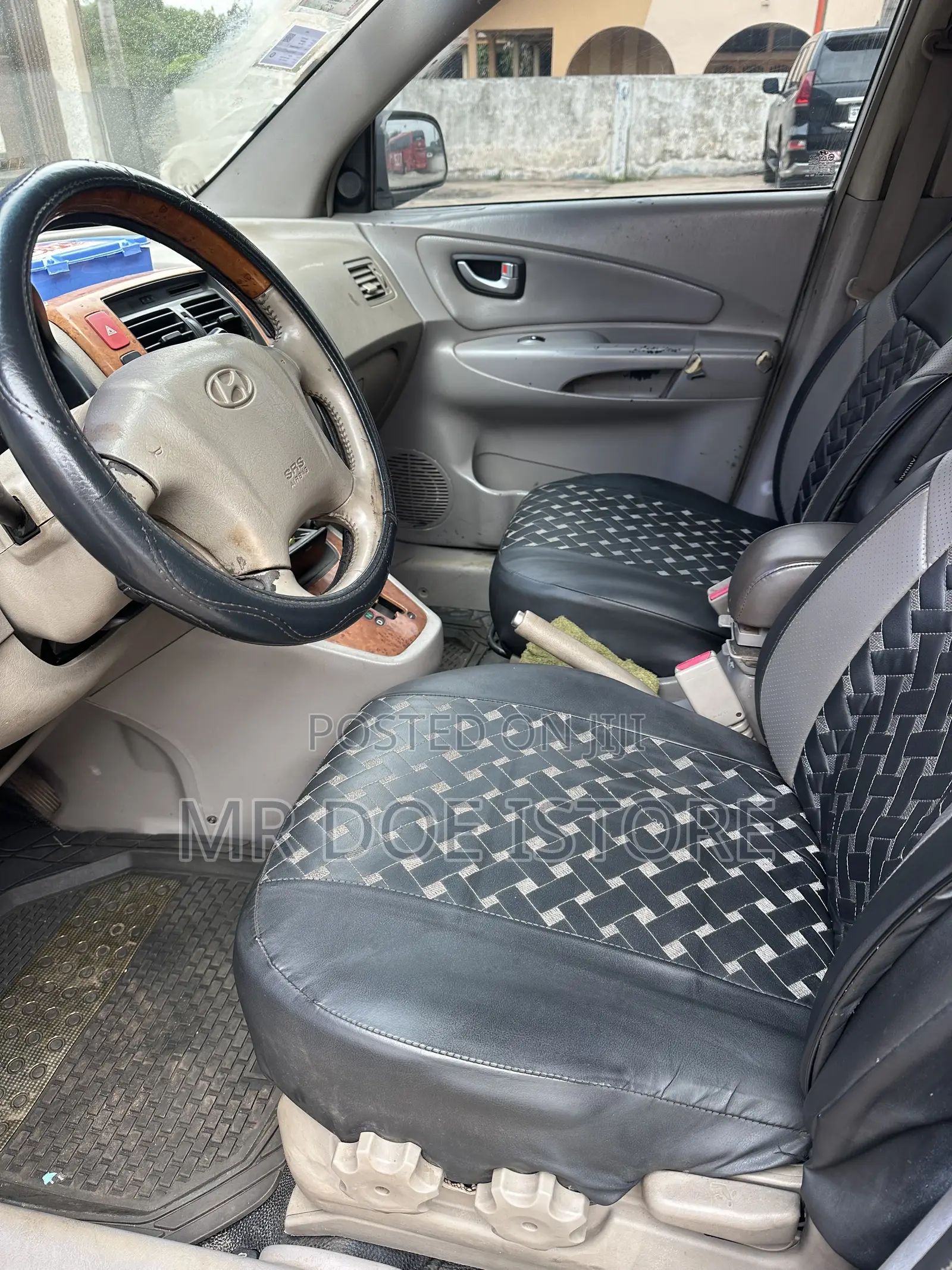 Hyundai Tucson Limited FWD 2009 White