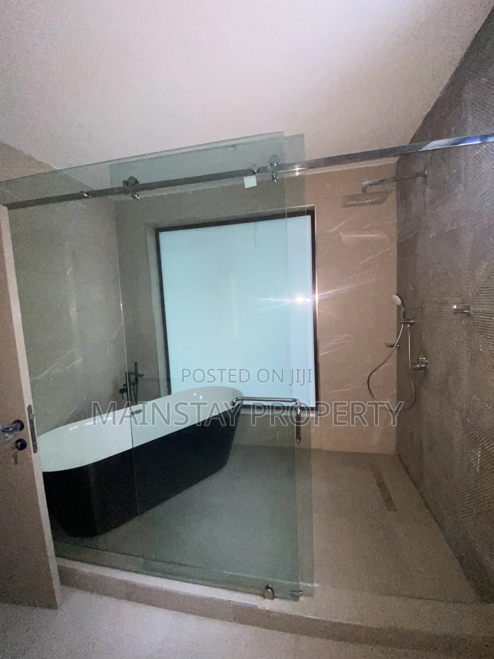 4bdrm Townhouse/Terrace in Mainstay Estates, Tseaddo for sale
