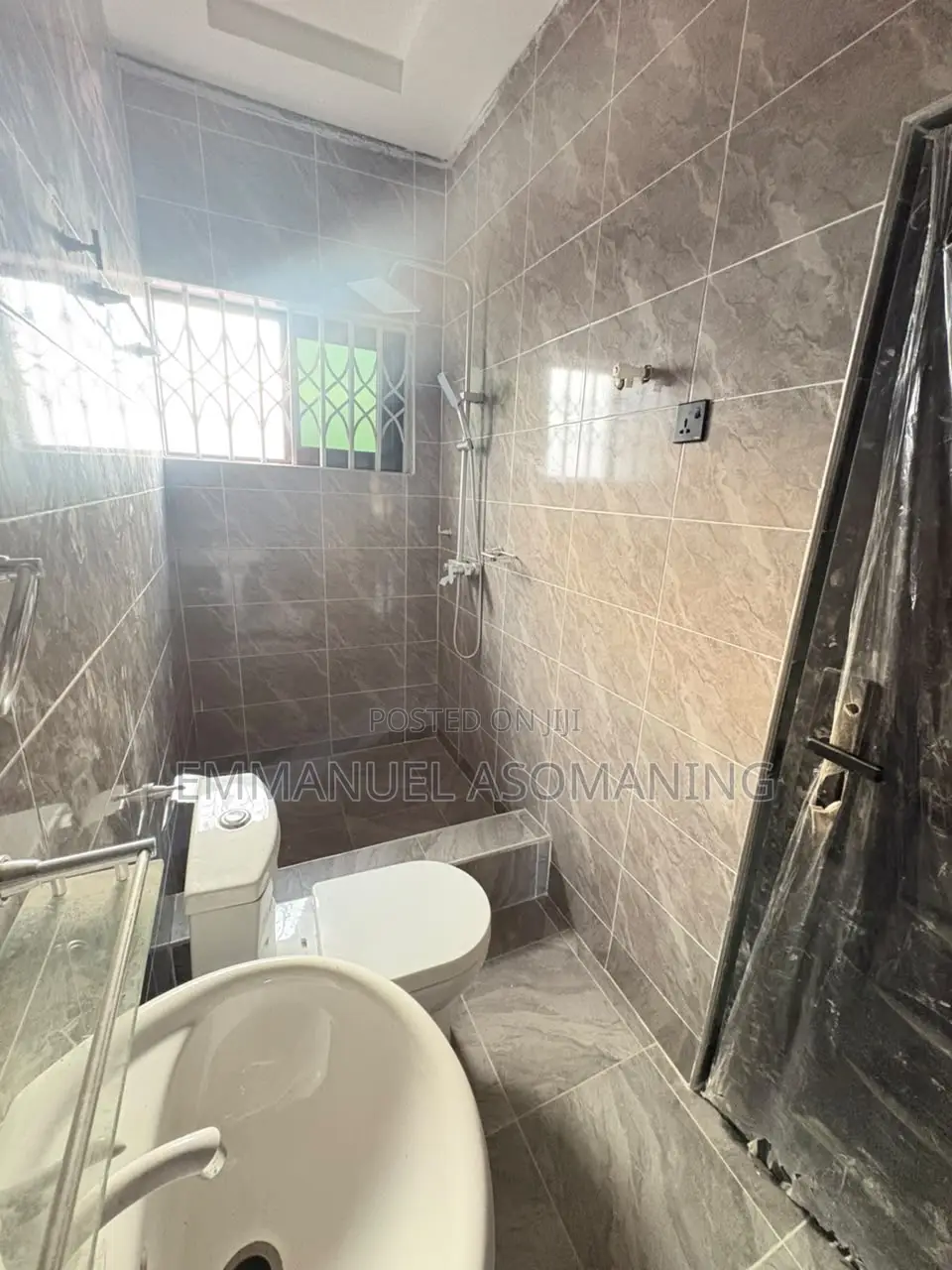 2bdrm Condo in N/A, Olebu for rent