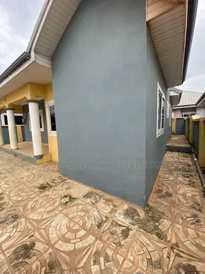 3bdrm House in Community 25 for rent