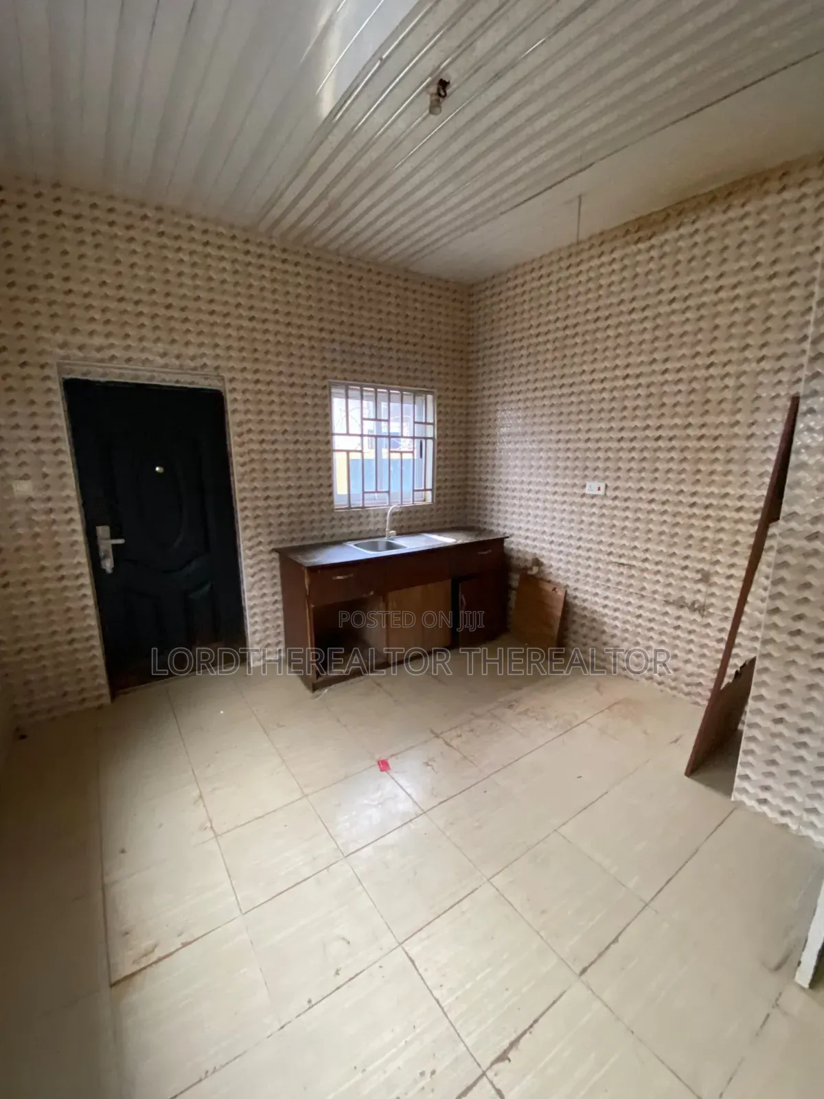 3bdrm House in Community 25 for rent