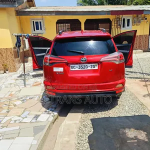 Toyota RAV4 2018 Red