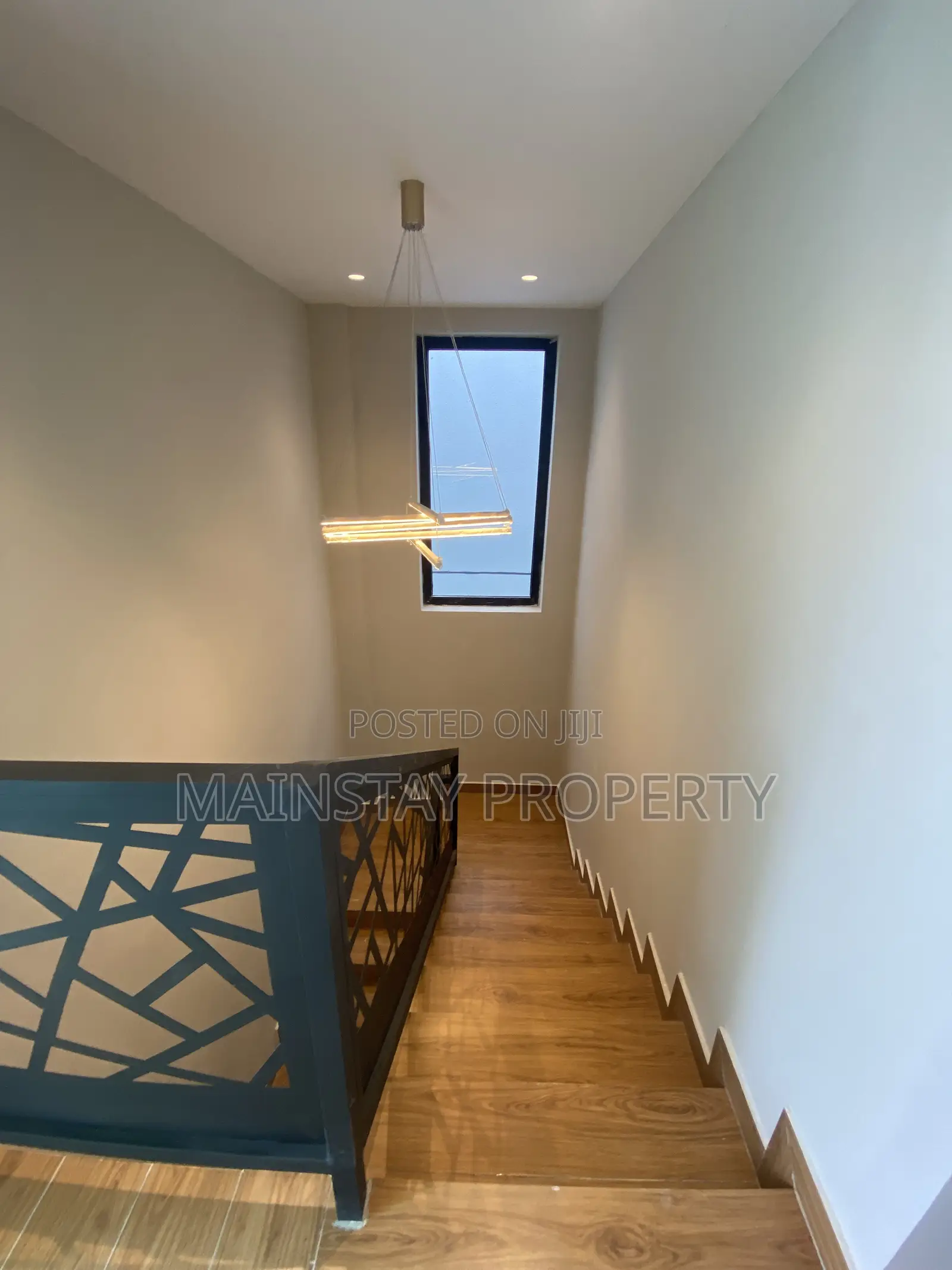 3bdrm Townhouse/Terrace in Mainstay Estates, Tseaddo for sale