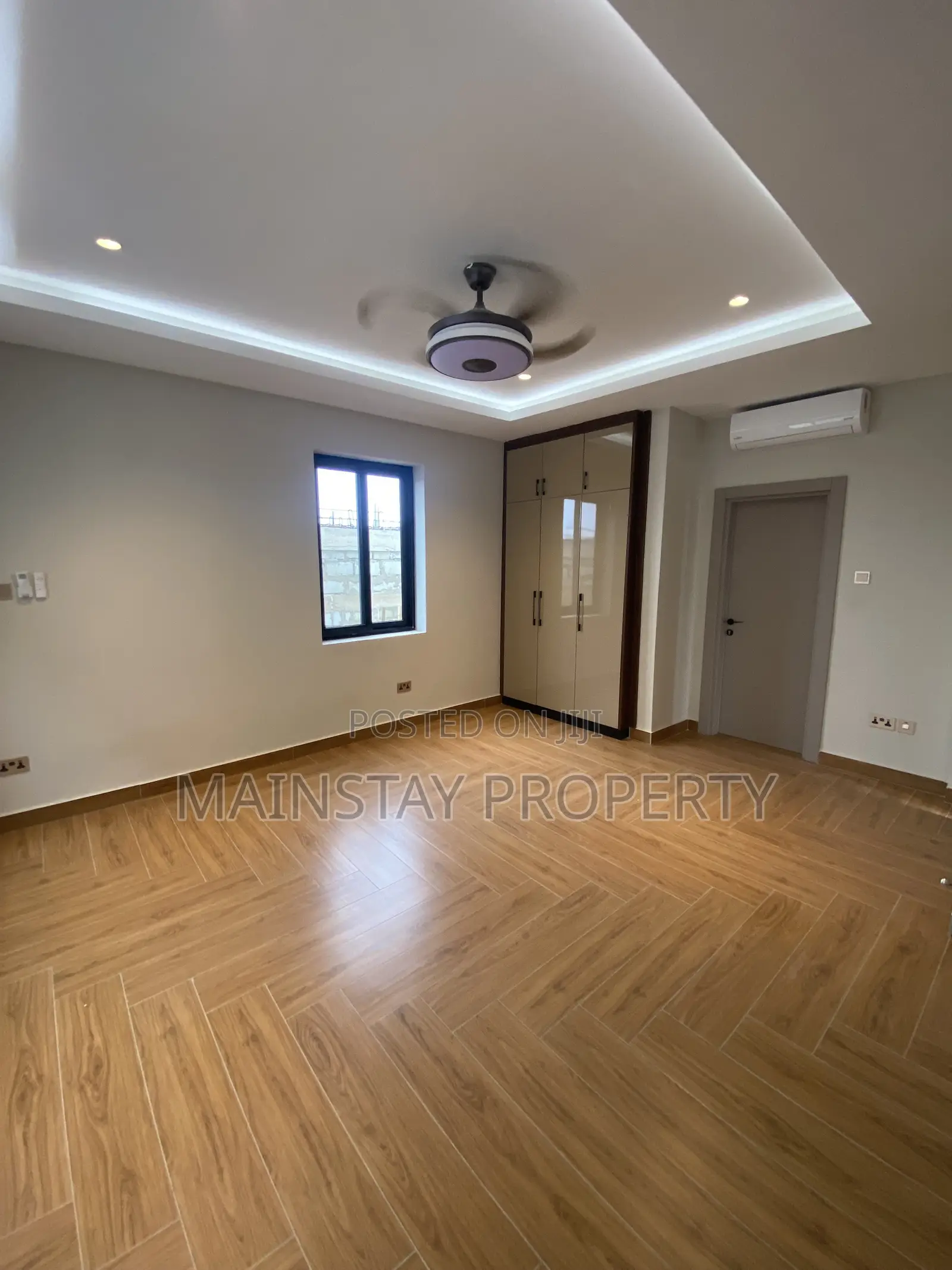 3bdrm Townhouse/Terrace in Mainstay Estates, Tseaddo for sale