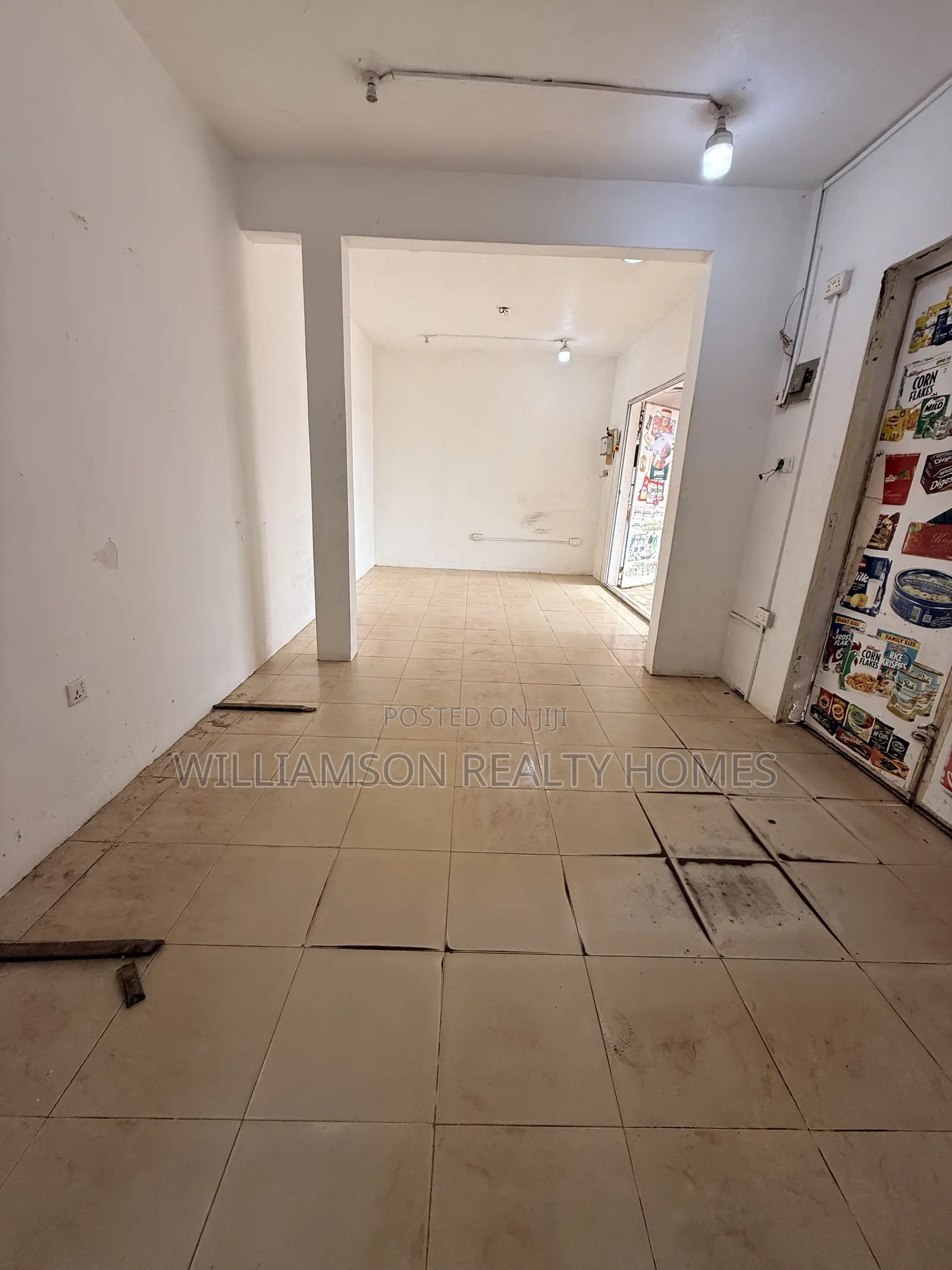 Double Downstairs Shop/Store/Office Space/Showroom/Warehouse,spintex