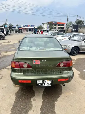 Toyota Corolla 2002 Green