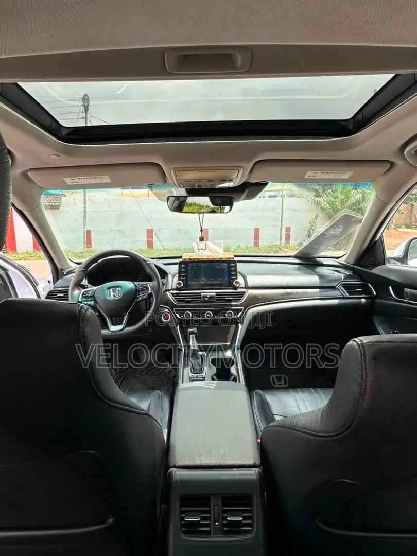 Honda Accord Touring 2018 White