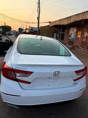 Honda Accord Touring 2018 White