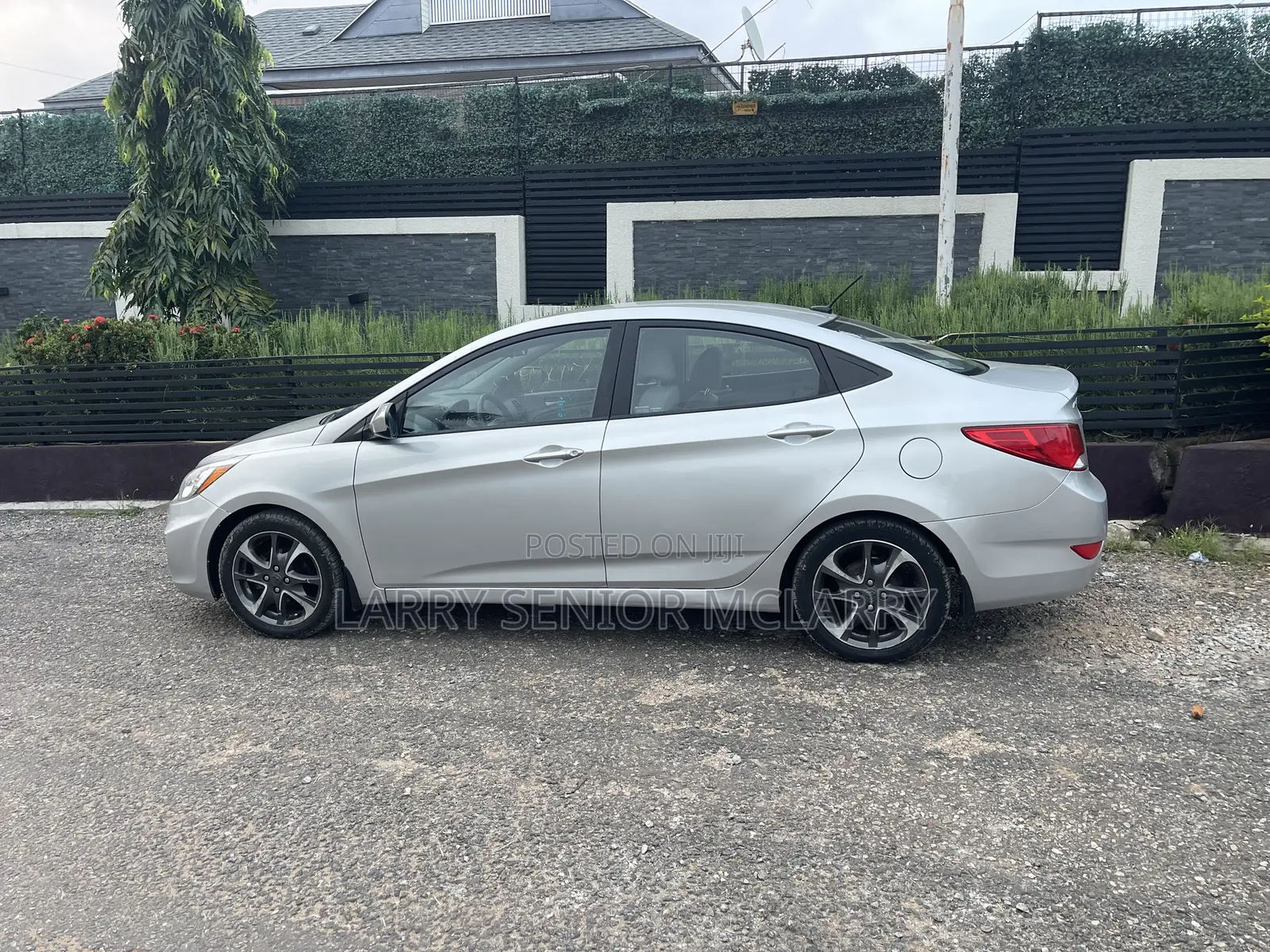 Hyundai Accent GLS 4dr Sedan (1.6L 4cyl 6M) 2015 Silver