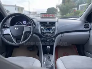 Hyundai Accent GLS 4dr Sedan (1.6L 4cyl 6M) 2015 Silver