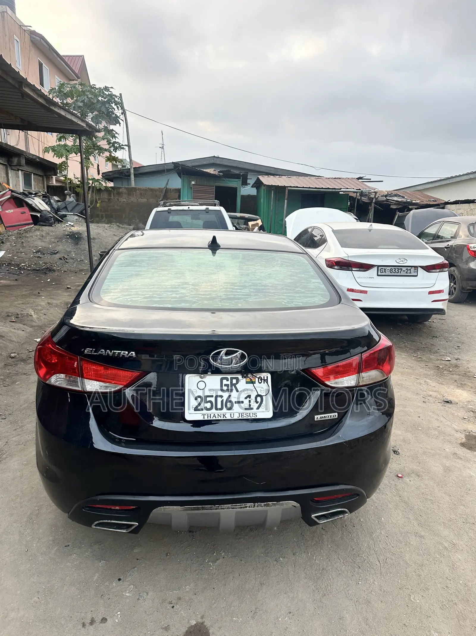 Hyundai Elantra Limited Sedan FWD (1.8L 4cyl 6A) 2013 Black