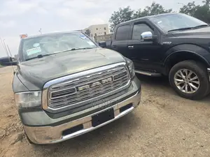 RAM 1500 2021 Green