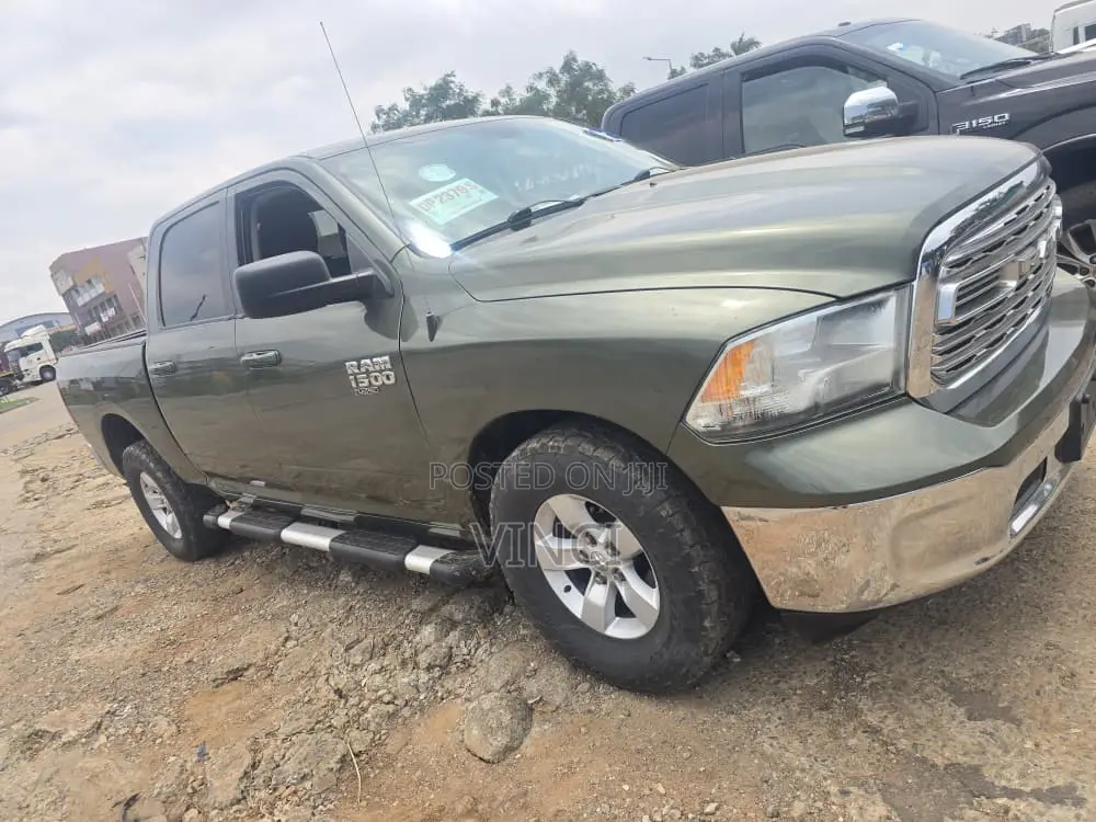 RAM 1500 2021 Green
