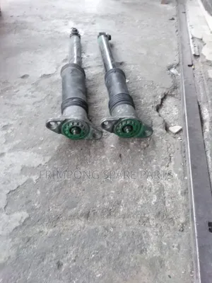 Hyundai Genesis 2014 Back Shocks Absorbers
