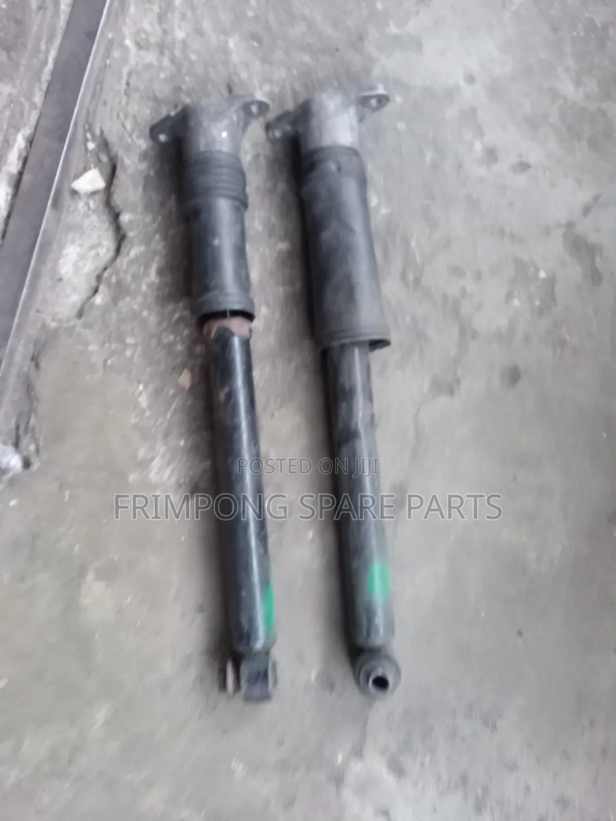 Hyundai Genesis 2014 Back Shocks Absorbers