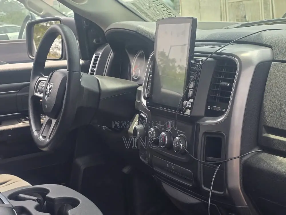 RAM 1500 2021 Green
