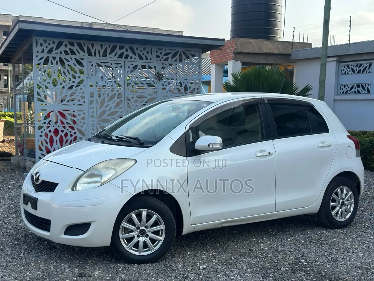 Toyota Vitz 1.5 FWD 3dr 2010 White