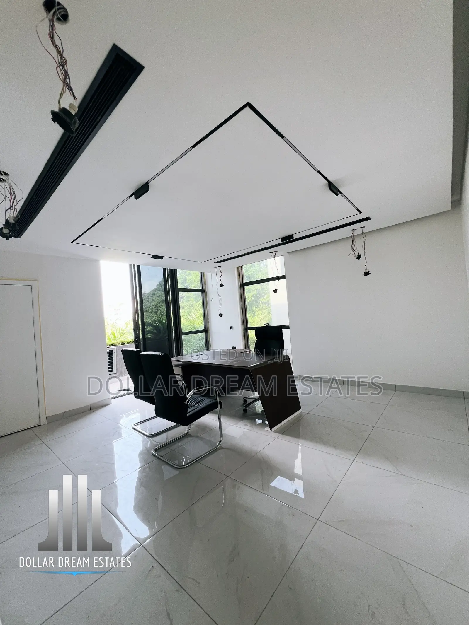 4bdrm Townhouse/Terrace in Dzorwulu for sale