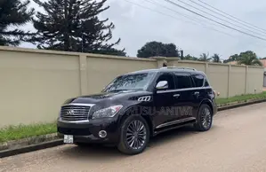 Infiniti QX56 2012 Maroon