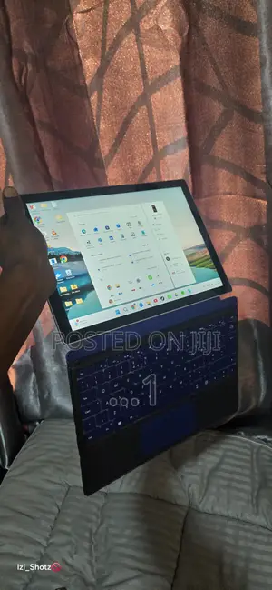 Laptop Microsoft Surface Laptop 7 8GB Intel Core i5 SSD 128GB
