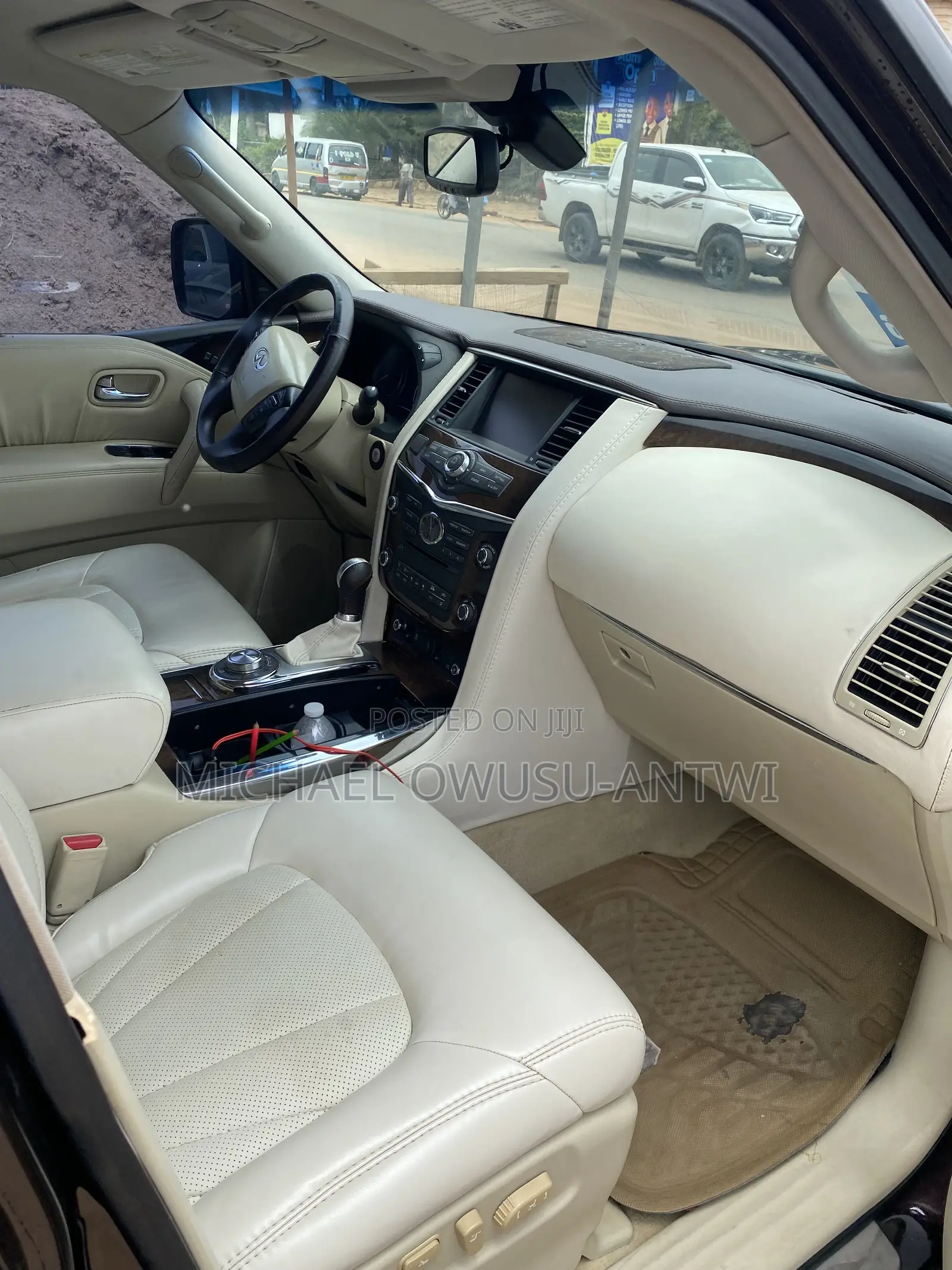 Infiniti QX56 2012 Maroon