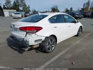 Kia Forte EX Sedan 2017 White