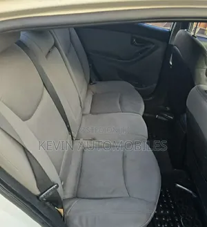 Hyundai Elantra 2013 White