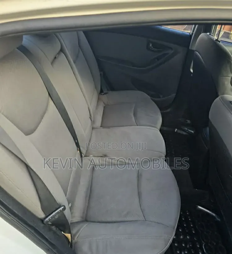 Hyundai Elantra 2013 White