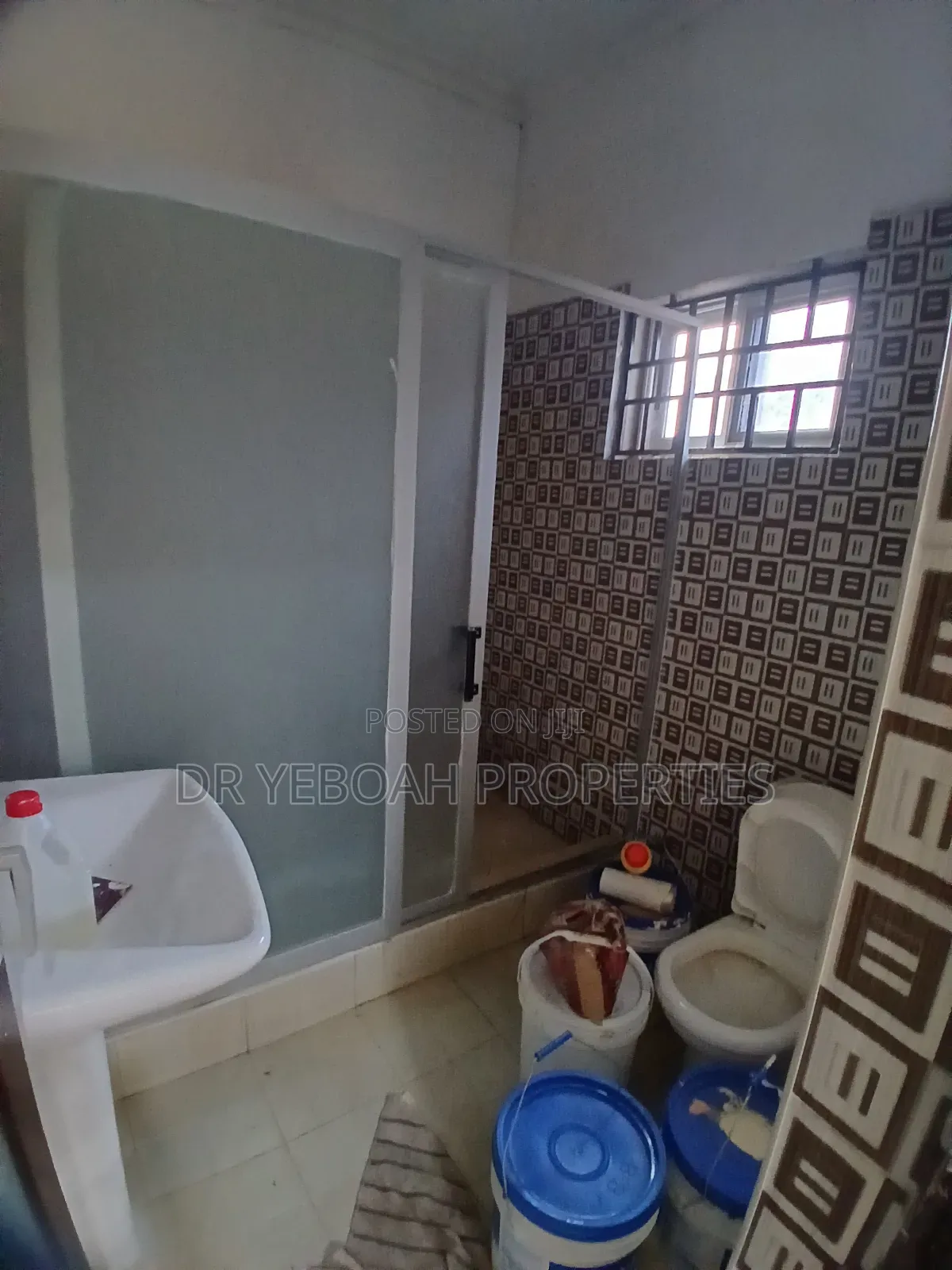 4bdrm House in Spintex Baatsona for rent