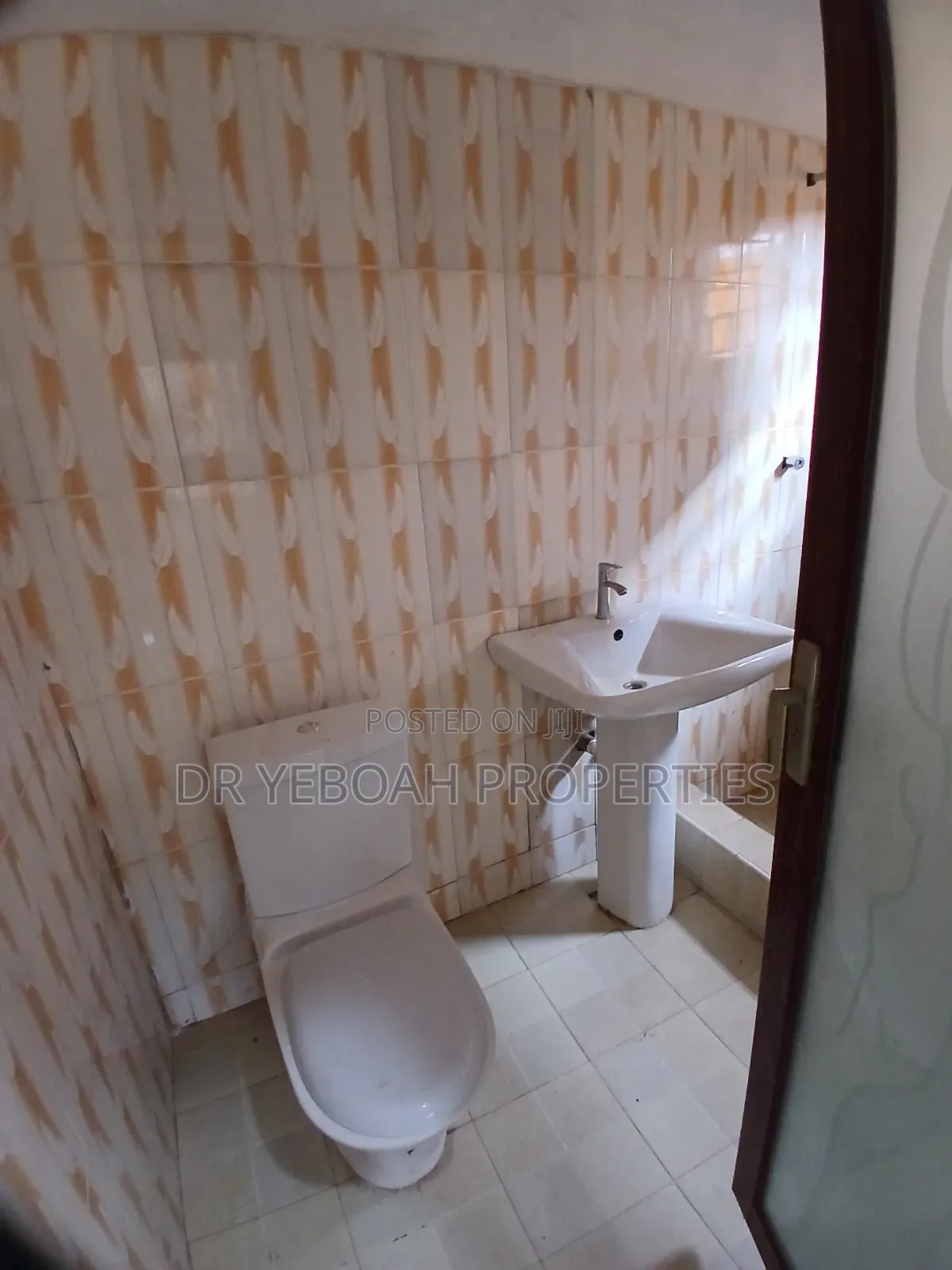 4bdrm House in Spintex Baatsona for rent