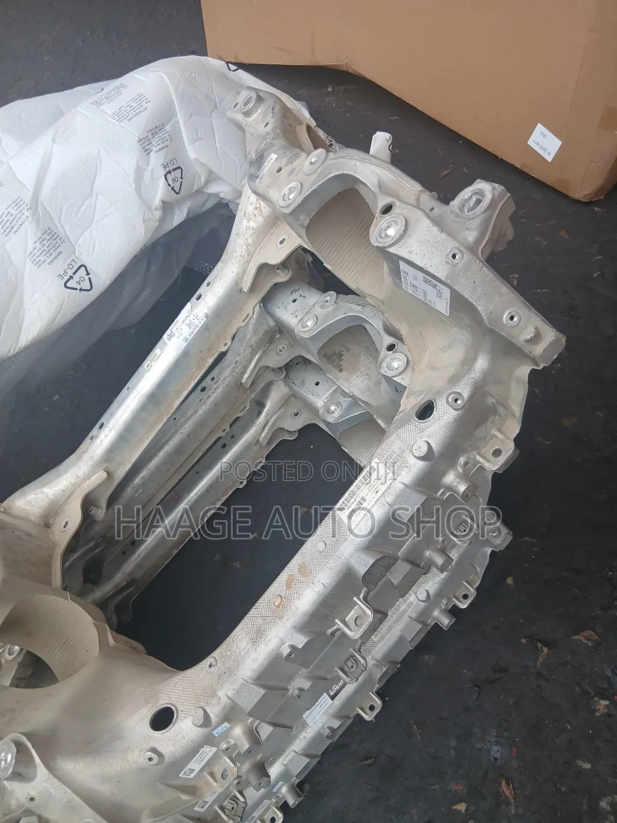 Mercedes W205 W213 4Matic Axle Beam Support