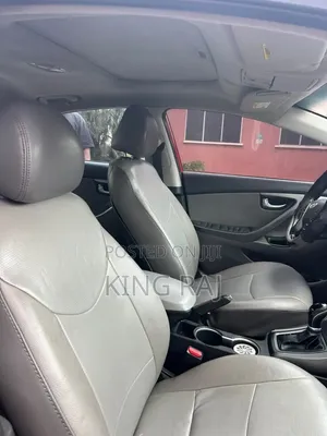 Hyundai Elantra 2015 Red