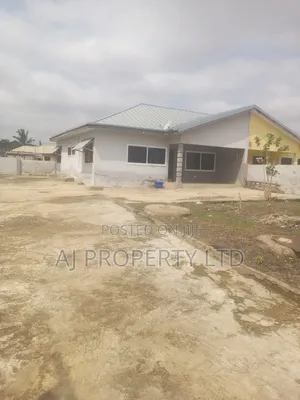 Furnished 2bdrm House in Accra Metropolitan for sale