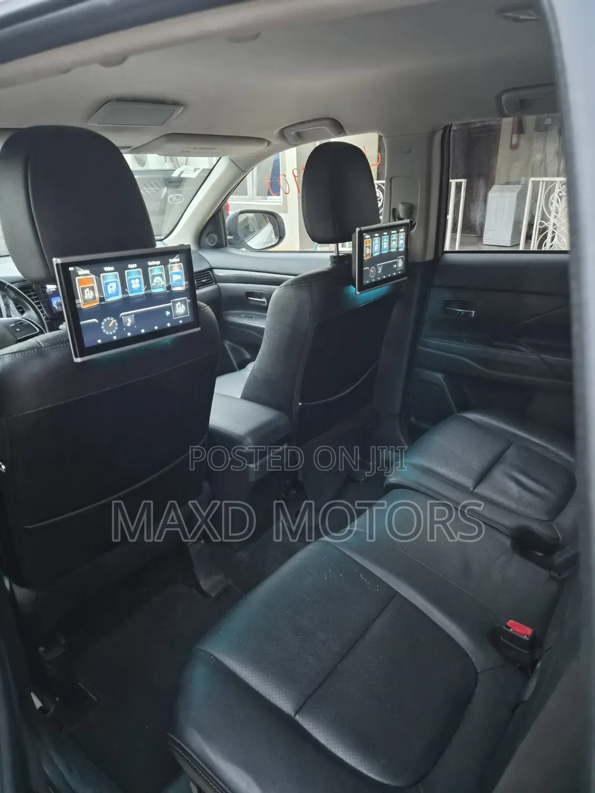 Mitsubishi Outlander 2018 White