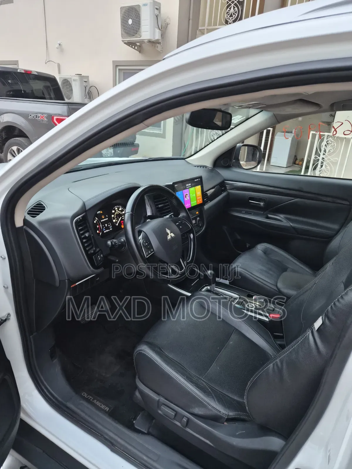 Mitsubishi Outlander 2018 White
