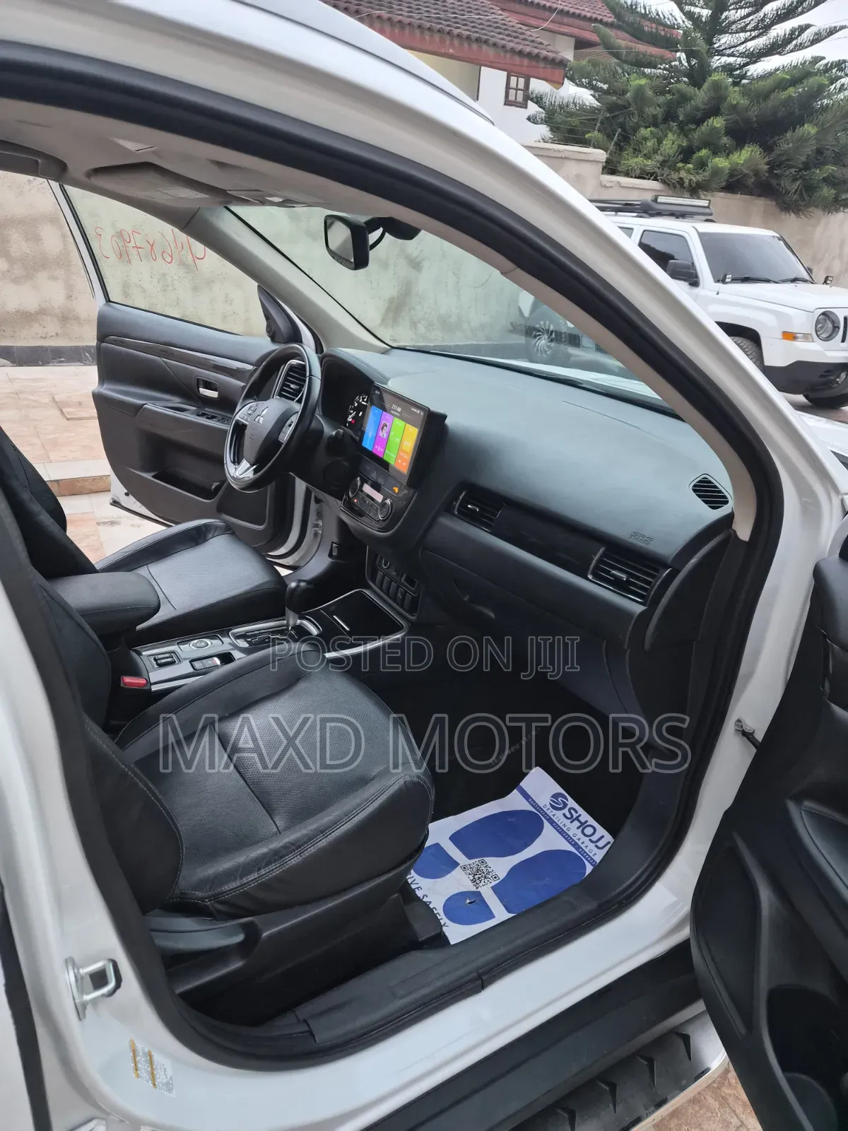 Mitsubishi Outlander 2018 White