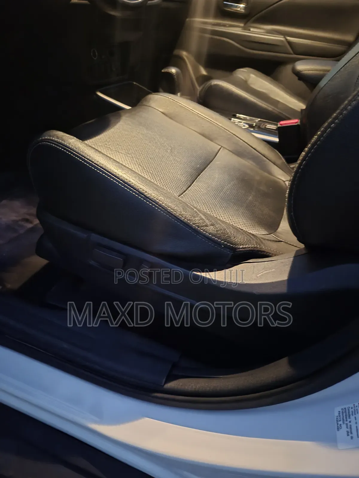 Mitsubishi Outlander 2018 White