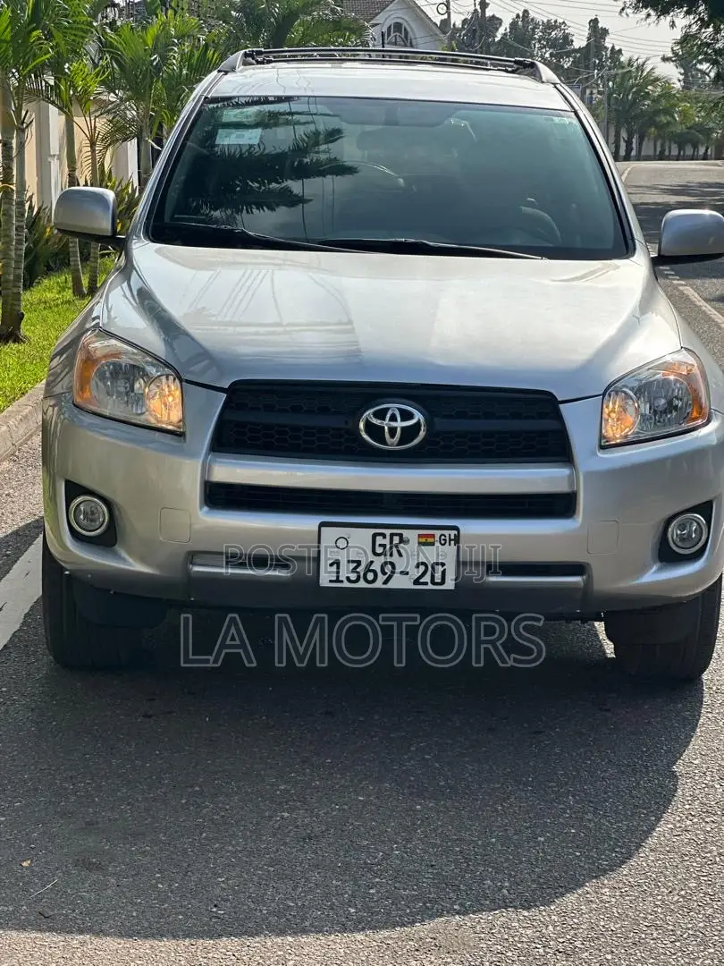Toyota RAV4 2012 Silver