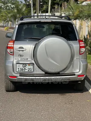 Toyota RAV4 2012 Silver
