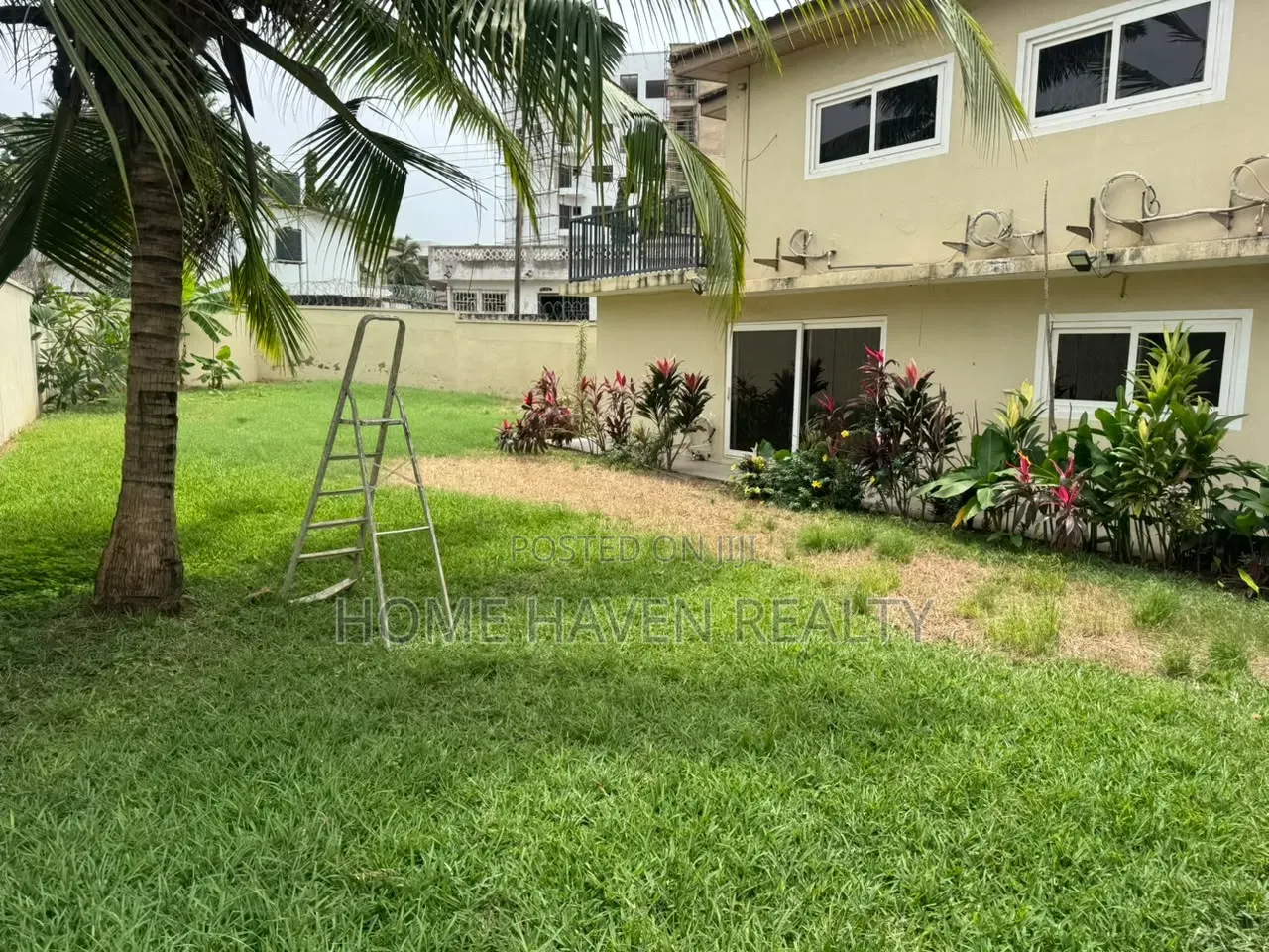 4bdrm House in Cantonment, Prisons for rent
