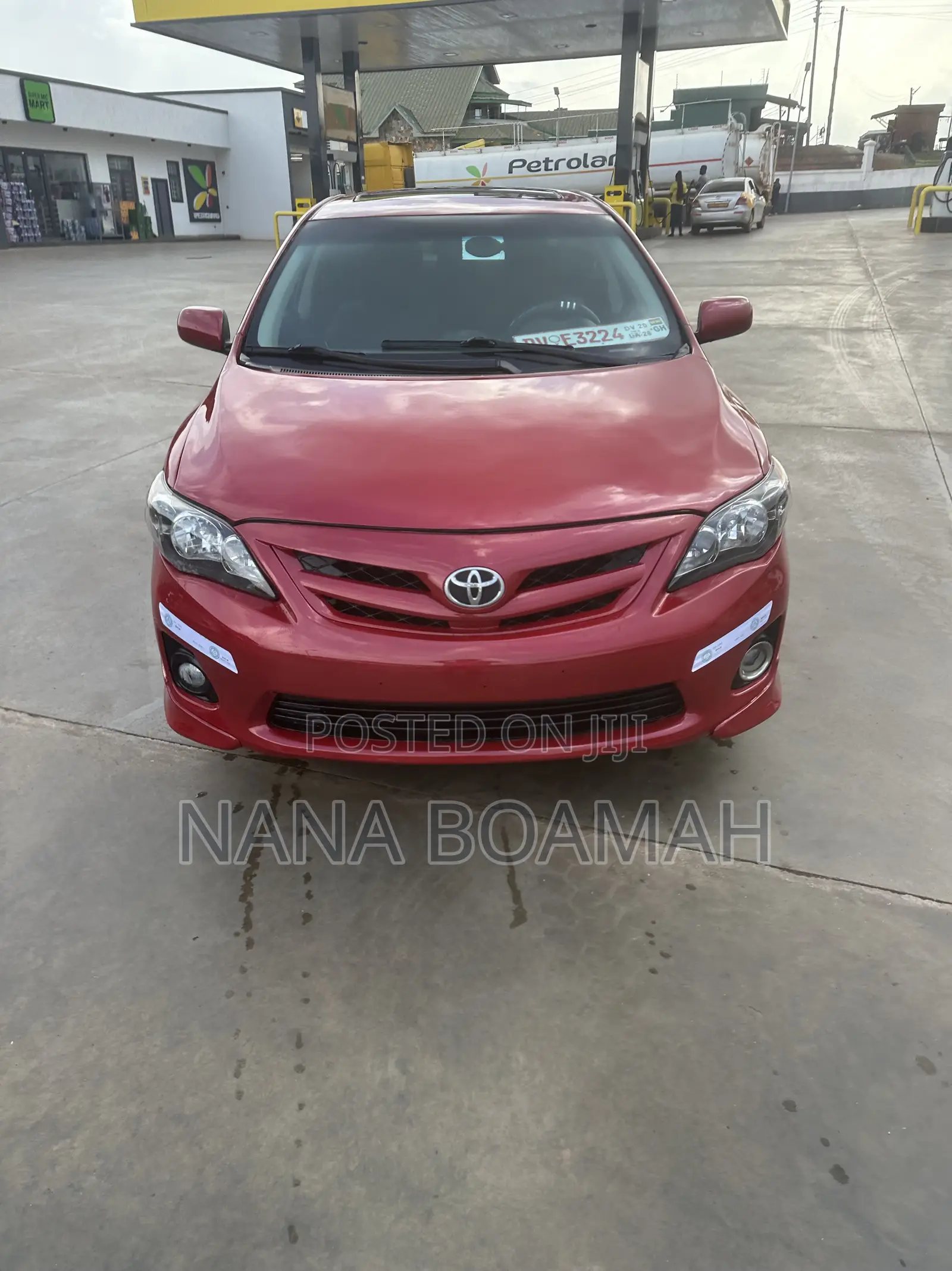 Toyota Corolla 2013 Red