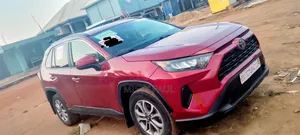 Toyota RAV4 2021 Red