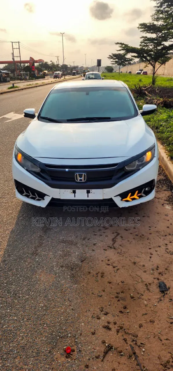 Honda Civic 2018 White