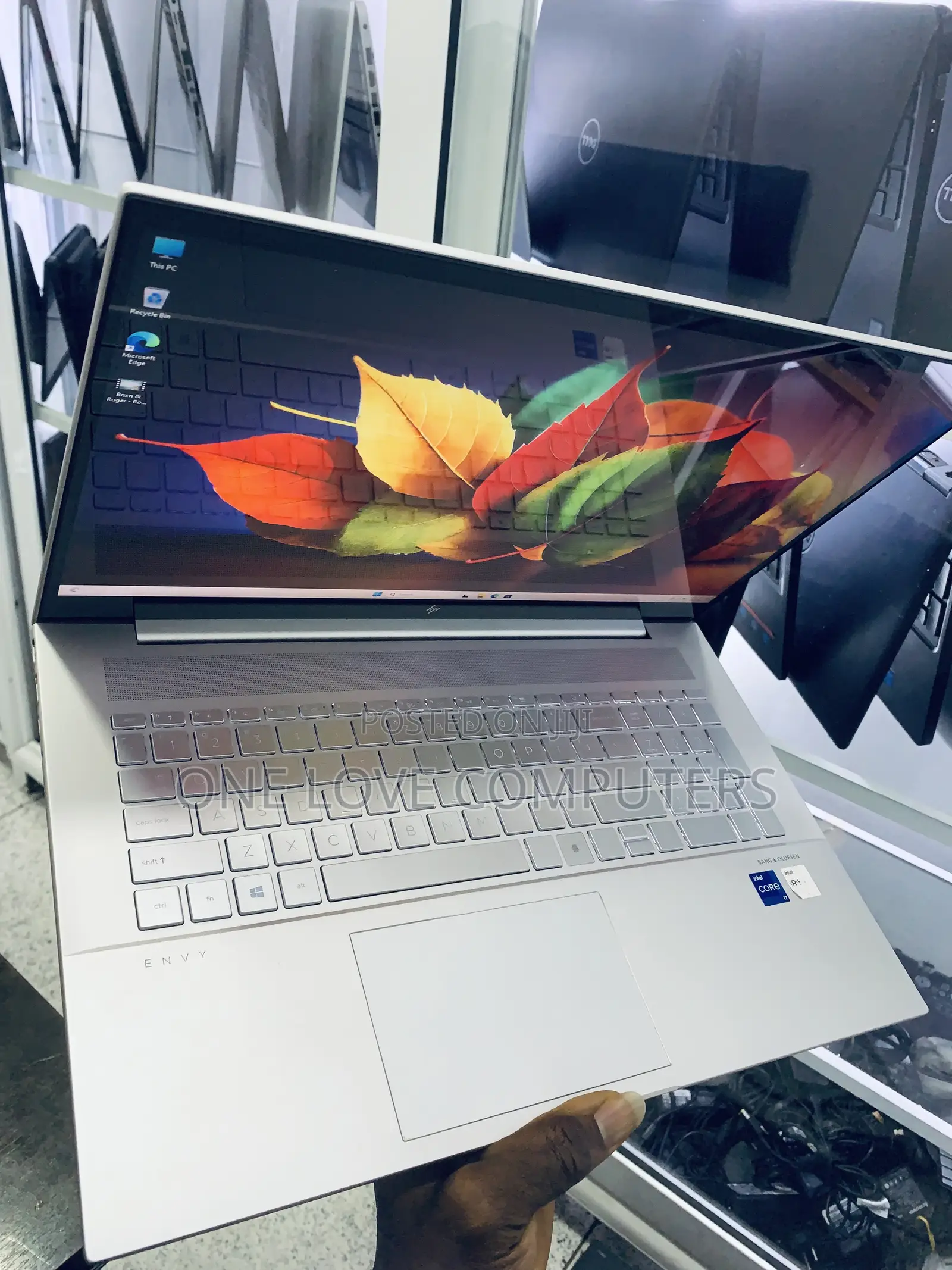 Laptop HP Envy 17 16GB Intel Core i7 SSD 256GB