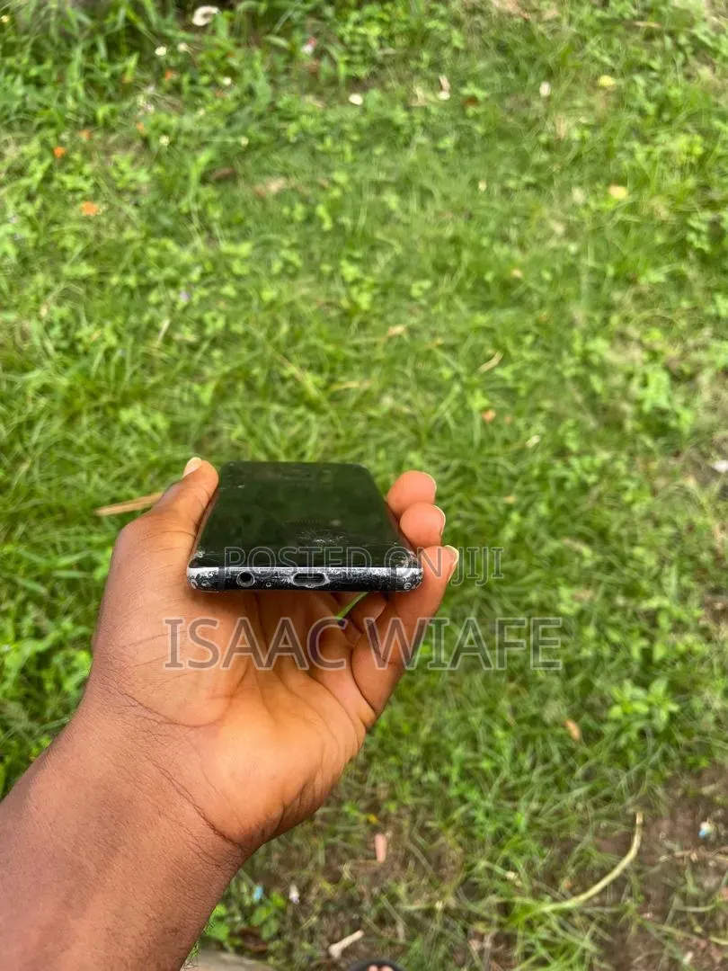 Samsung Galaxy A8 32 GB Black