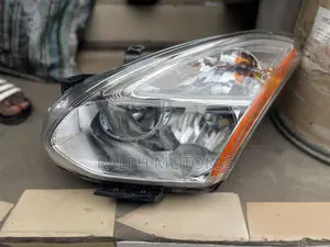 Nissan Rogue 2008-2012 Headlight