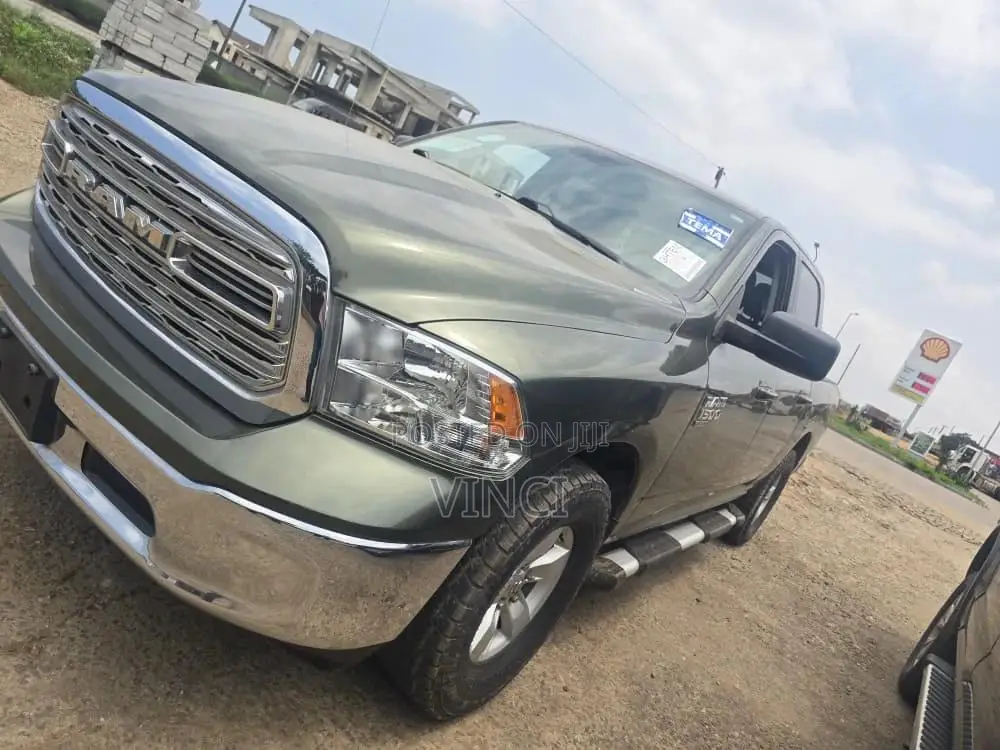 RAM 1500 2021 Green
